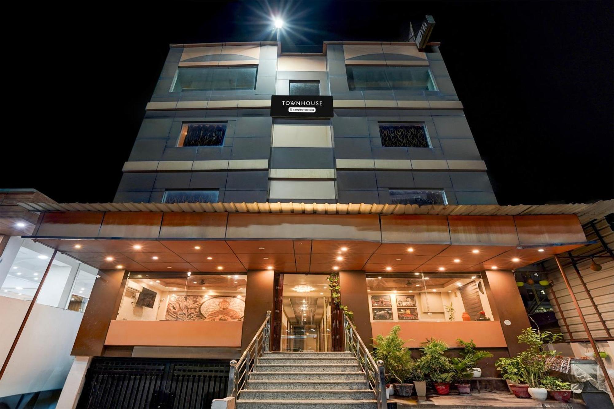 Super Townhouse Haridwar Near Har Ki Pauri Hotel Exterior photo